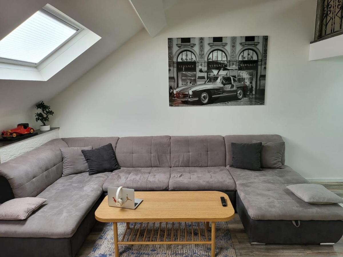 Ferienwohnung Duplex Elegant Situe A 1Min De La Gare Du Nord Brüssel Exterior foto